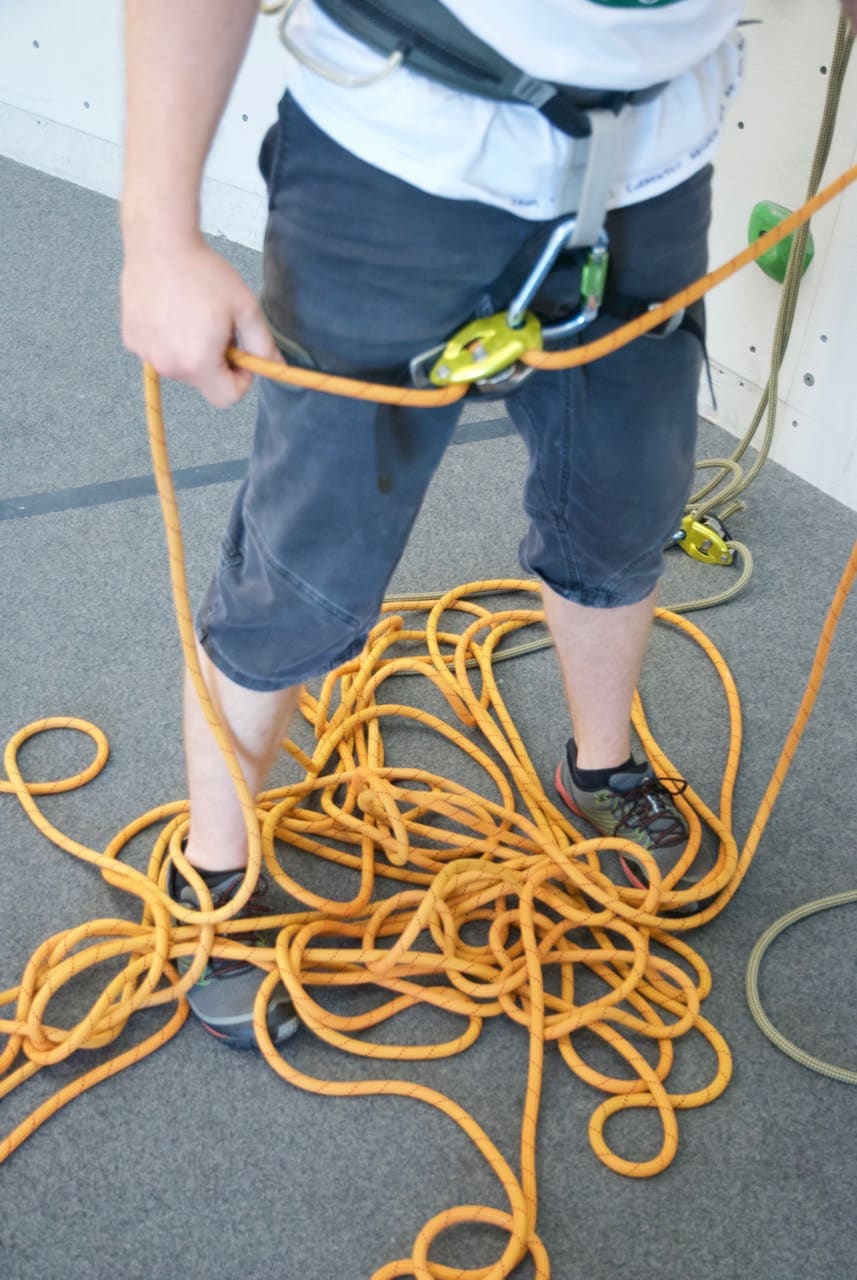 A RAT'S NEST IS NOT WHAT YOU WANT TO SEE AT YOUR BELAYER'S FEET. 