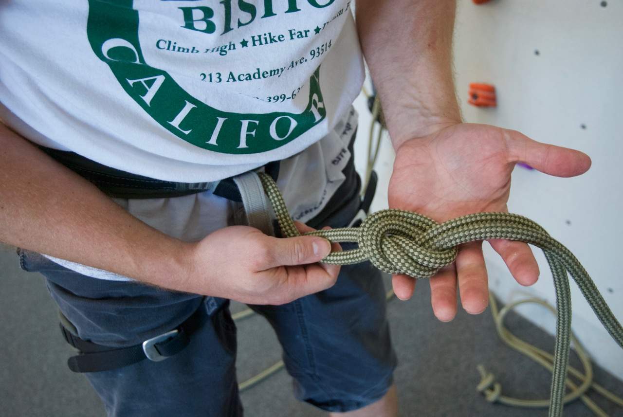 2, 4, 6, 8... WAIT A MINUTE! THIS GUY CAN'T CLIMB WITHOUT 10 STRANDS OF ROPE IN A KNOT. THIS IS NO FIGURE-8 FOLLOW-THROUGH! RE-DO!!